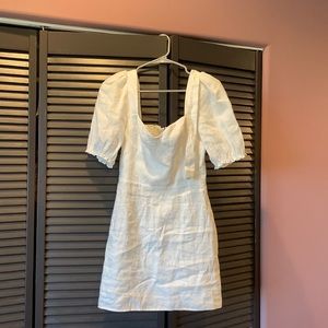 REFORMATION WHITE LINEN DRESS NEVER WORN SIZE 6! WITH SHORT SLEEVES AND BUSTIER!